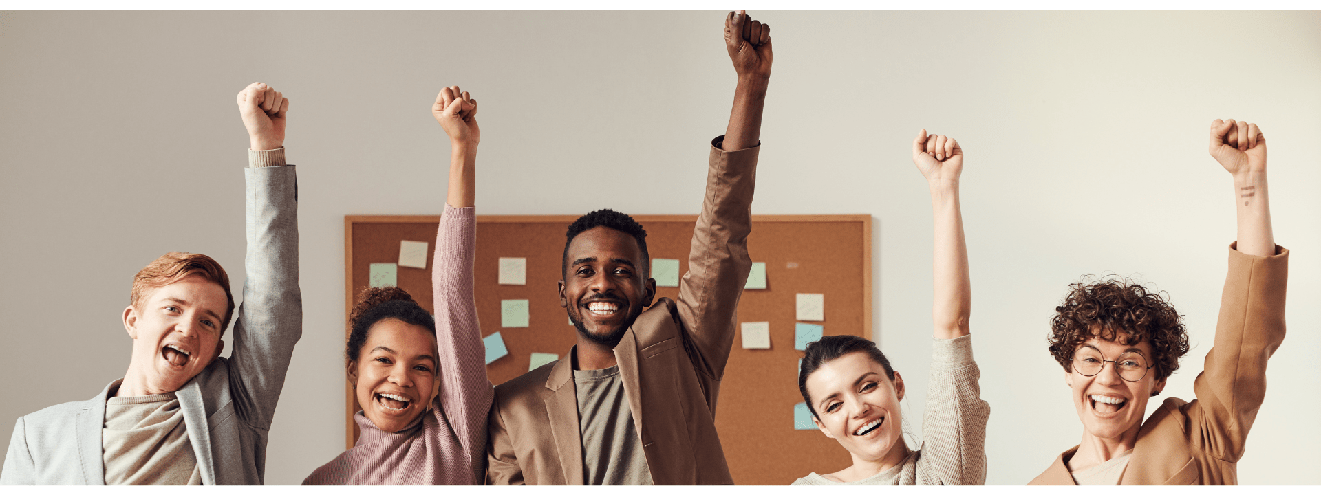 Why does KaarTech encourage to avail the offered leaves